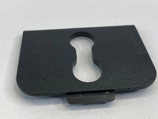 2007-2012 MAZDA CX-7 REAR INTERIOR TRUNK COMPARTMENT LOCK BEZEL OEM EG2168894