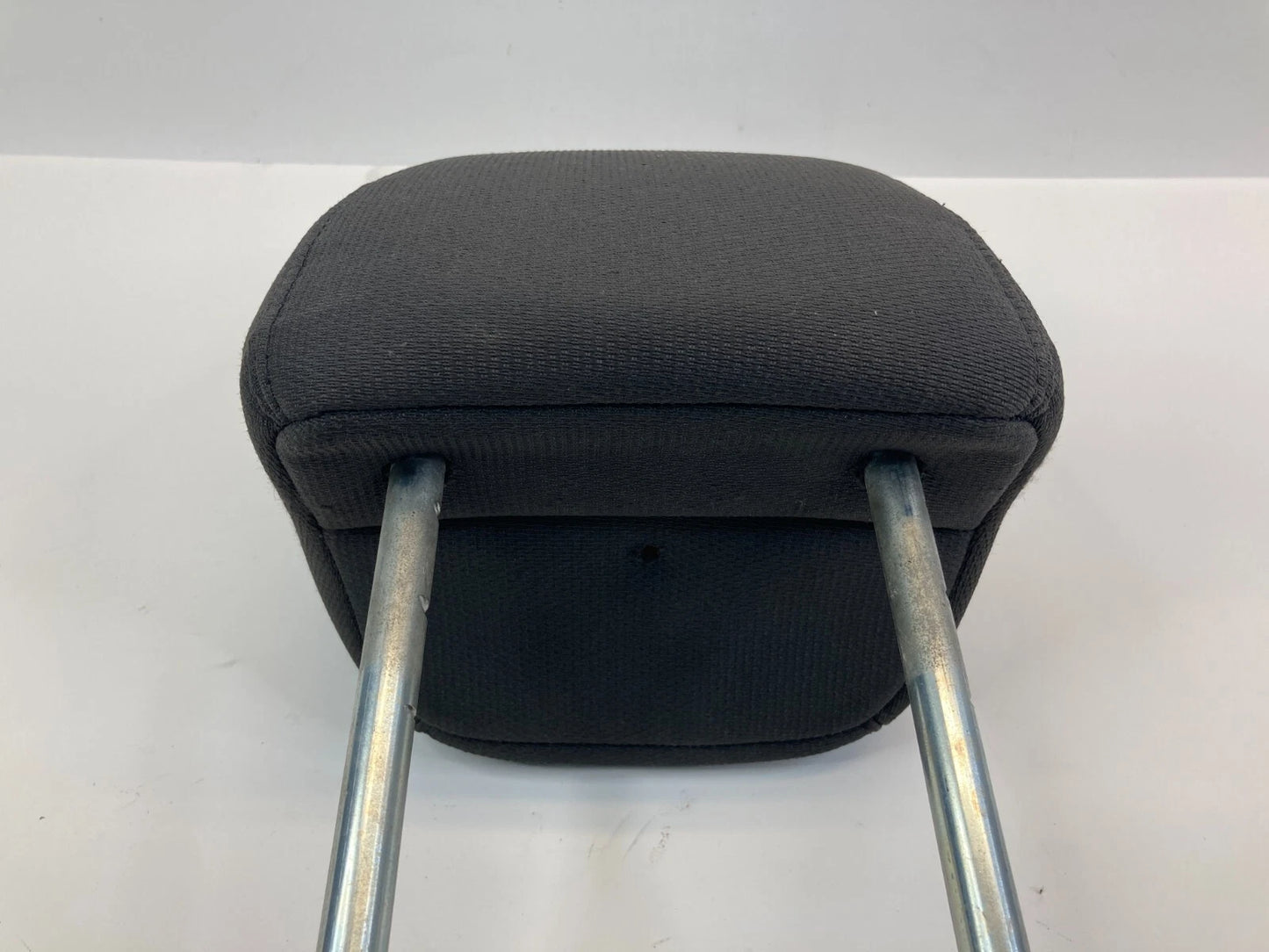 2009-2012 CHEVROLET TRAVERSE FRONT LEFT DRIVER SIDE SEAT HEADREST HEAD REST OEM