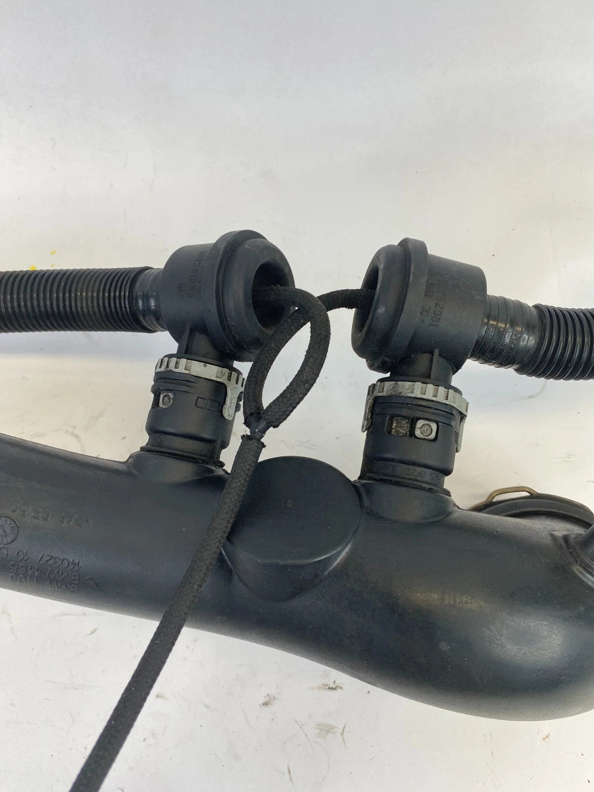 2007 2008 BMW 335XI N54 AIR INTAKE INDUCTION CHARGE TRACT PIPE 1165-7-570-069-02