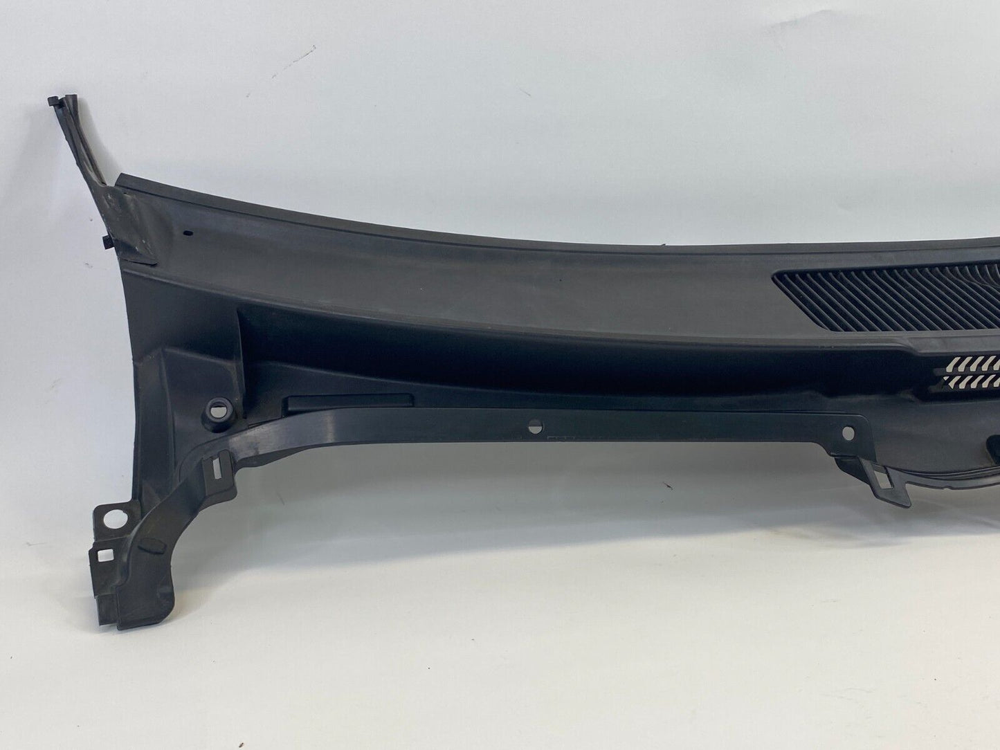 2013-2015 Lexus IS250 Front Bumper Grille Bracket 55708-53060 OEM