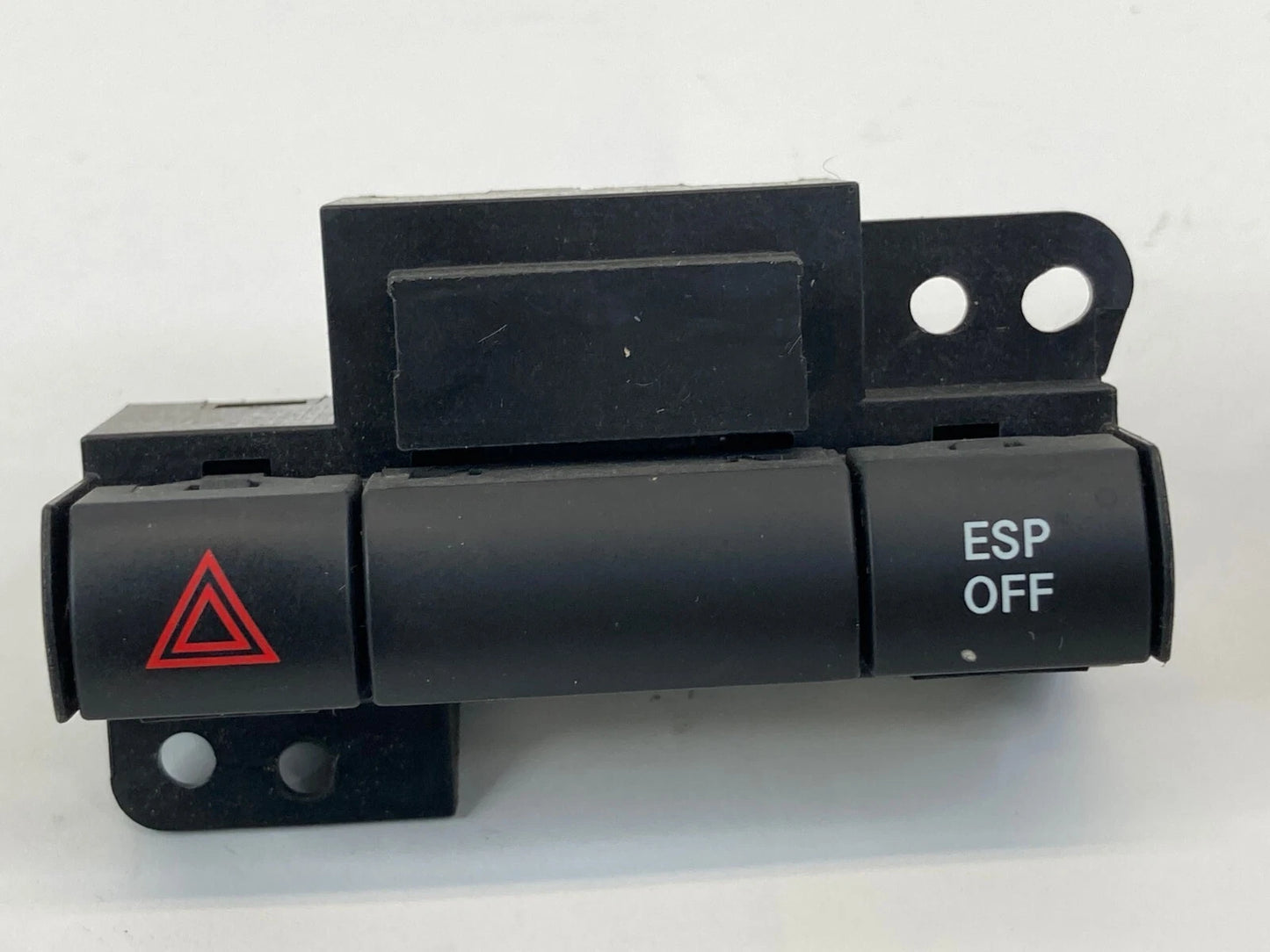 08 09 CHRYSLER TOWN & COUNTRY DASH HAZARD CONTROL & ESP BUTTON SWITCH 4602418AI