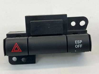 08 09 CHRYSLER TOWN & COUNTRY DASH HAZARD CONTROL & ESP BUTTON SWITCH 4602418AI