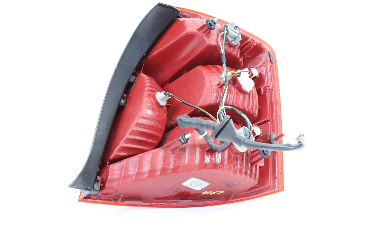 2006-2011 HYUNDAI ACCENT SEDAN TAIL LIGHT BRAKE LIGHT ASSY REAR LEFT OEM FACTORY