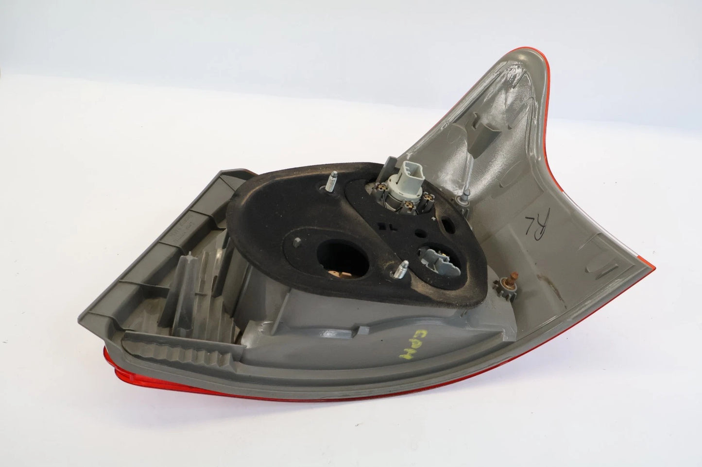 2007-2012 TOYOTA YARIS SEDAN LEFT DRIVER TAILLIGHT TAIL LIGHT LAMP HALOGEN