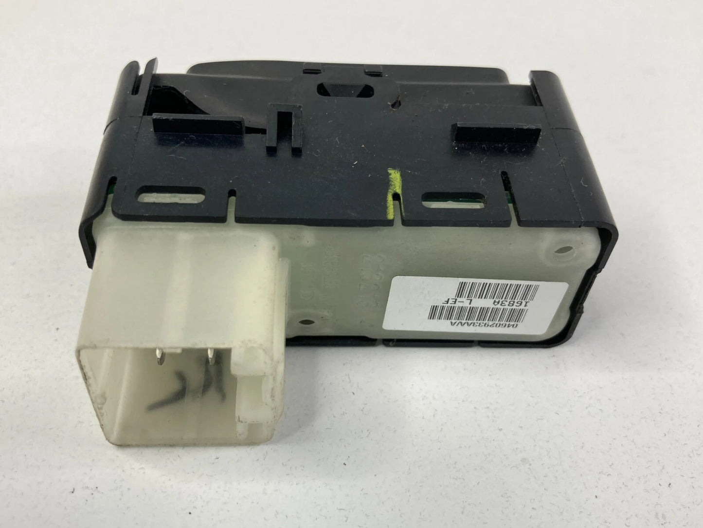 2009-2014 DODGE AVENGER REAR LEFT SIDE DOOR WINDOW CONTROL SWITCH 04602933AA OEM