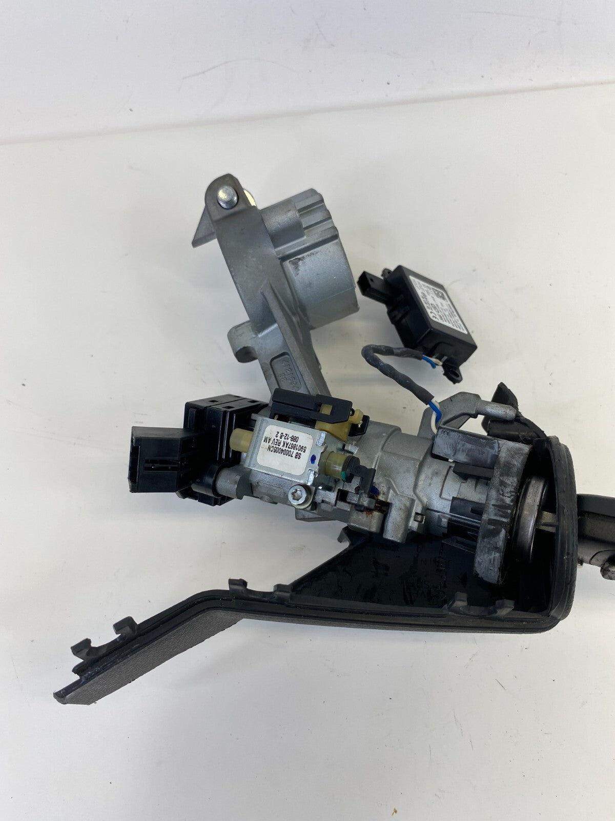 2011-2016 Chevy Cruze Auto T Ignition Switch Lock Cylinder W/ Key 13504286 OEM