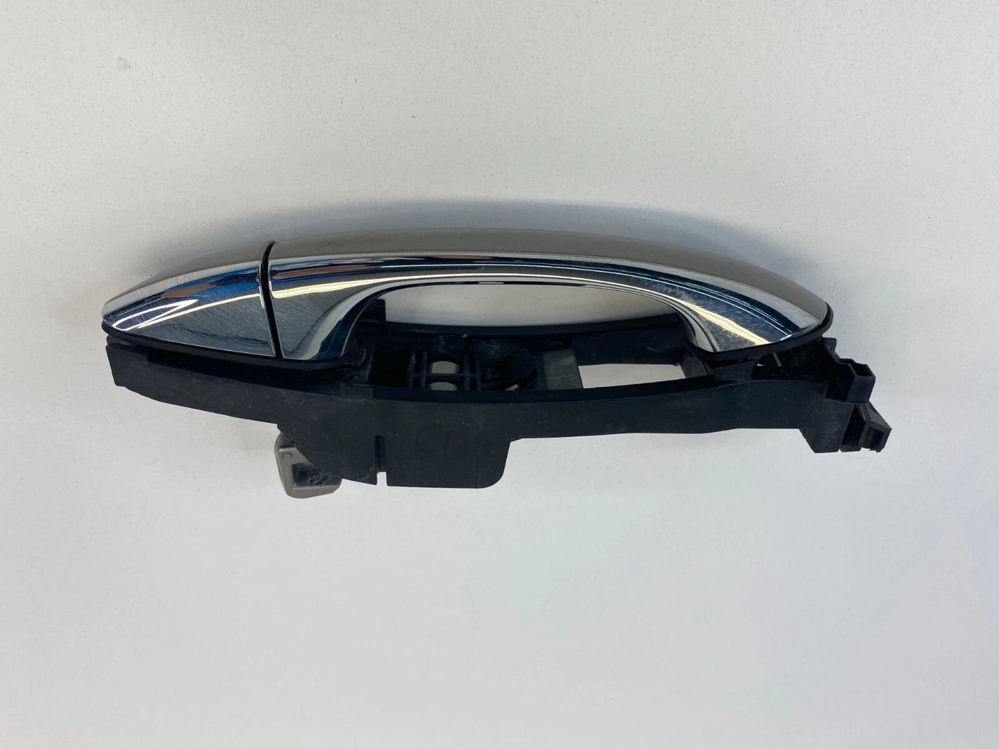 2003-2009 MERCEDES-BENZ E320 SEDAN REAR LEFT SIDE EXTERIOR OUTER DOOR HANDLE OEM