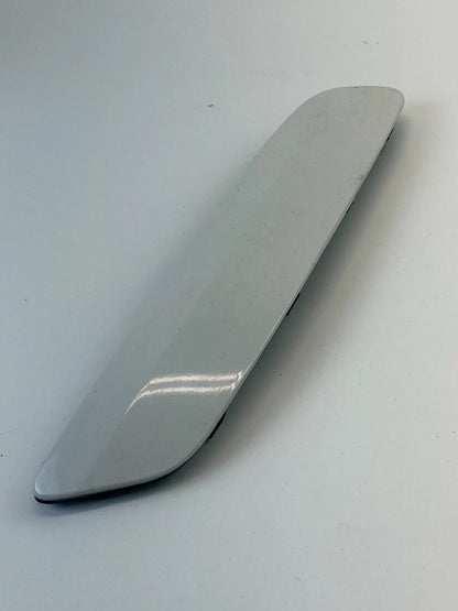 2005-2010 VOLKSWAGEN JETTA FRONT BUMPER RIGHT SIDE TRIM FILLER MOLDING COVER