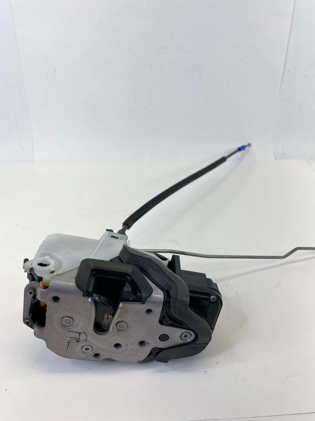 2011-2016 CHEVROLET CRUZE FRONT RIGHT PASSENGER DOOR LOCK LATCH 13579523