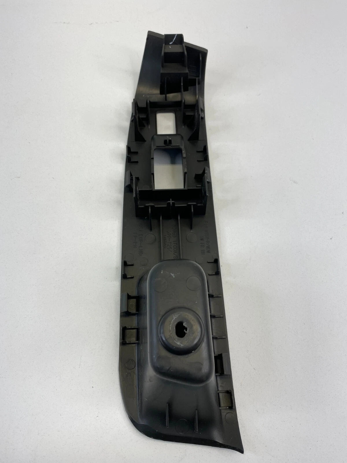 09-14 NISSAN CUBE FRONT RIGHT PASSENGER DOOR WINDOW SWITCH BEZEL OEM 80960-1FC0A