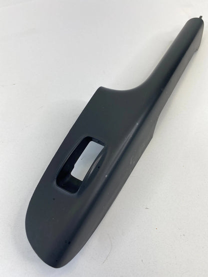 06-11 KIA RIO RIO5 REAR RIGHT PASSENGER DOOR WINDOW SWITCH BEZEL 83720-1G010 OEM