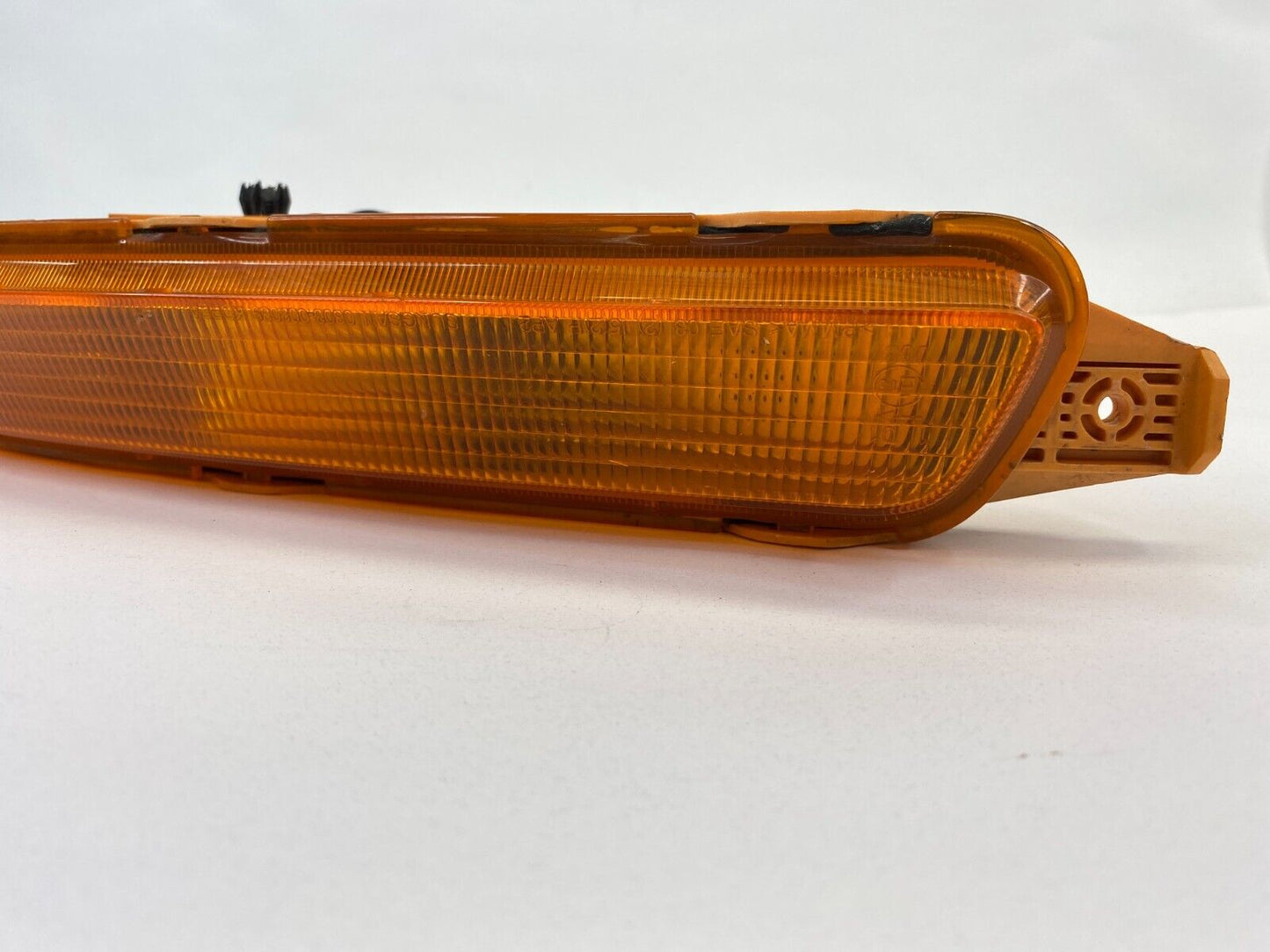 04-06 Chevy Aveo Sedan Front Bumper Left Side Turn Signal Light Lamp 0303-002039