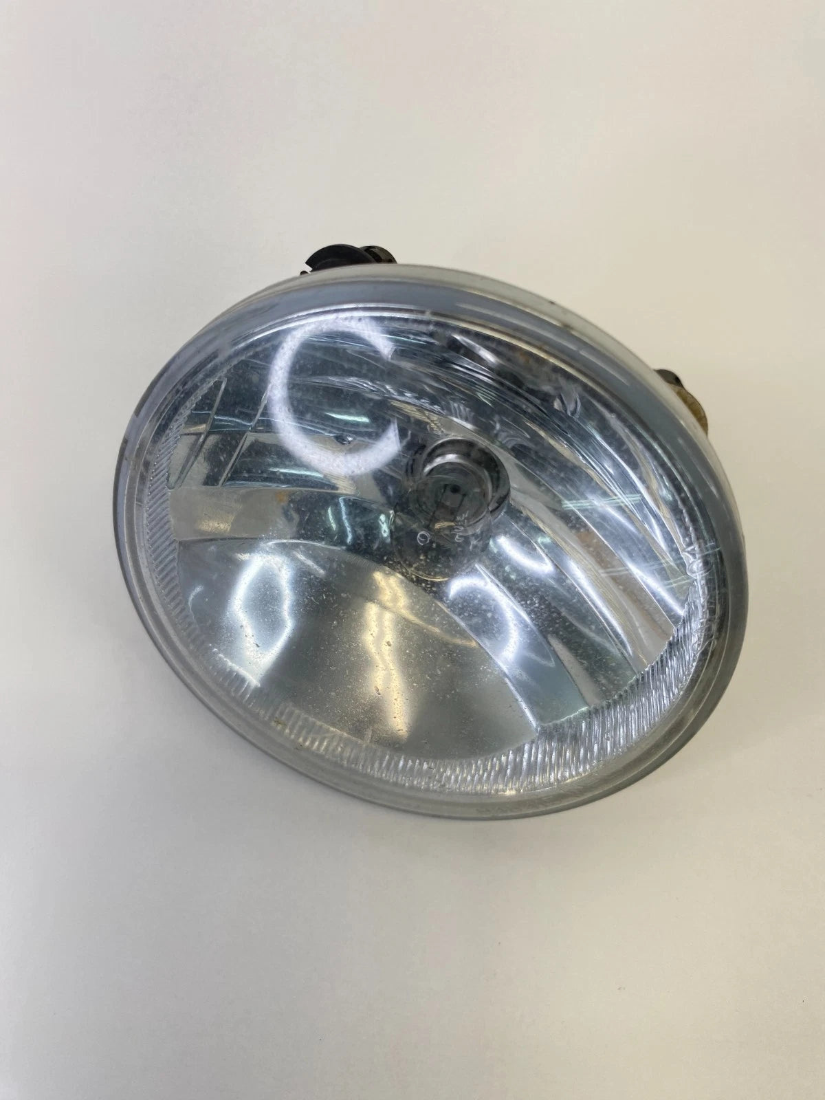2007-2010 FORD ESCAPE FRONT BUMPER RIGHT PASSENGER SIDE FOG LIGHT LAMP OEM