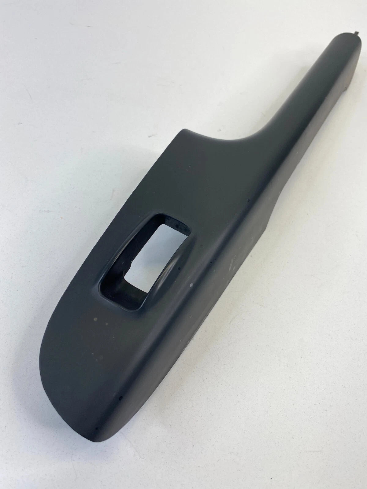 06-11 KIA RIO RIO5 REAR RIGHT PASSENGER DOOR WINDOW SWITCH BEZEL 83720-1G010 OEM