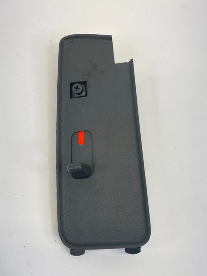 1998-2004 CHEVROLET S10 INNER DOOR REAR RIGHT HANDLE BEZEL W/ LOCK KNOB 15689174