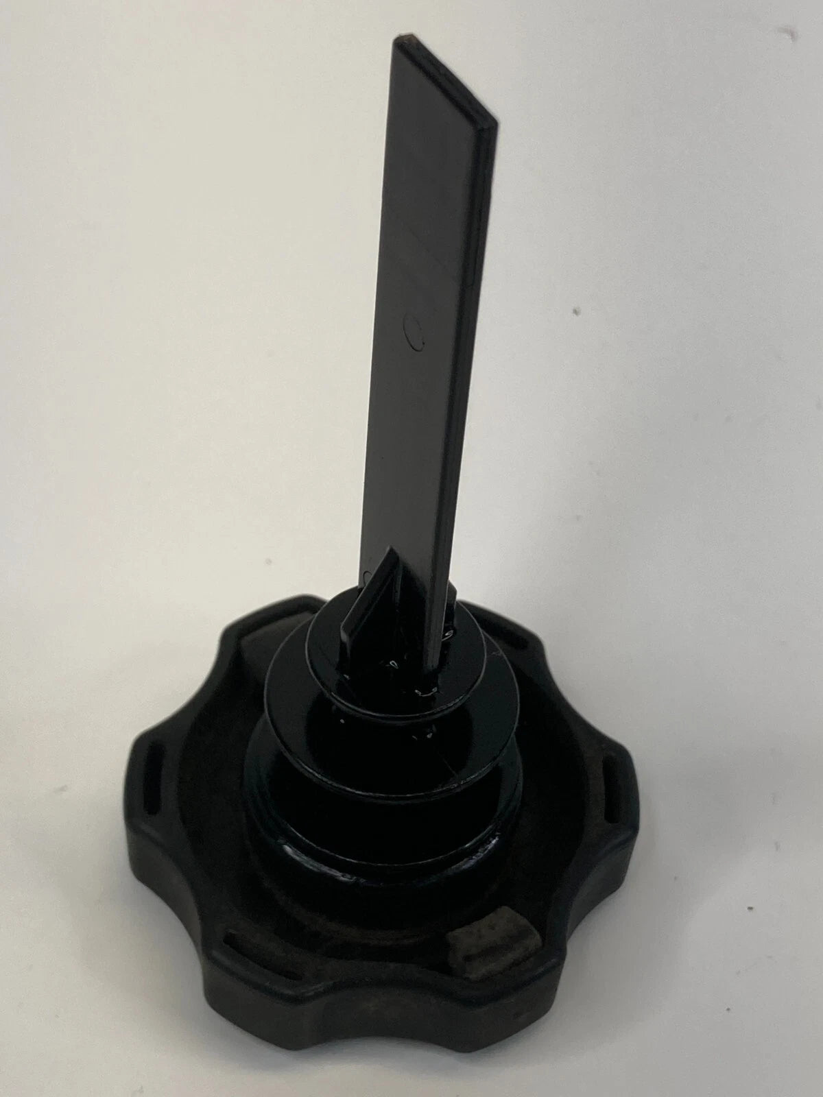 2006-2010 JEEP COMMANDER POWER STEERING FLUID RESERVOIR TANK CAP COVER LID OEM