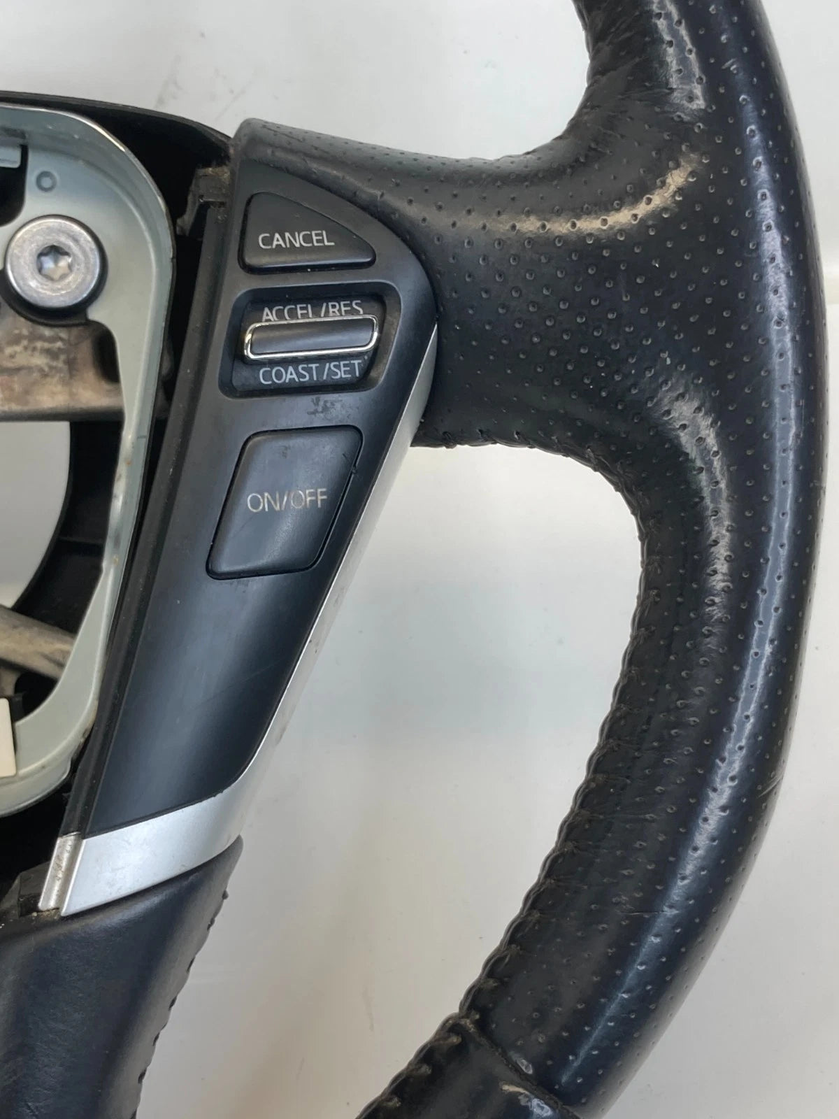 2009-2014 NISSAN MURANO STEERING WHEEL WITH CRUISE & AUDIO CONTROL SWITCHES OEM