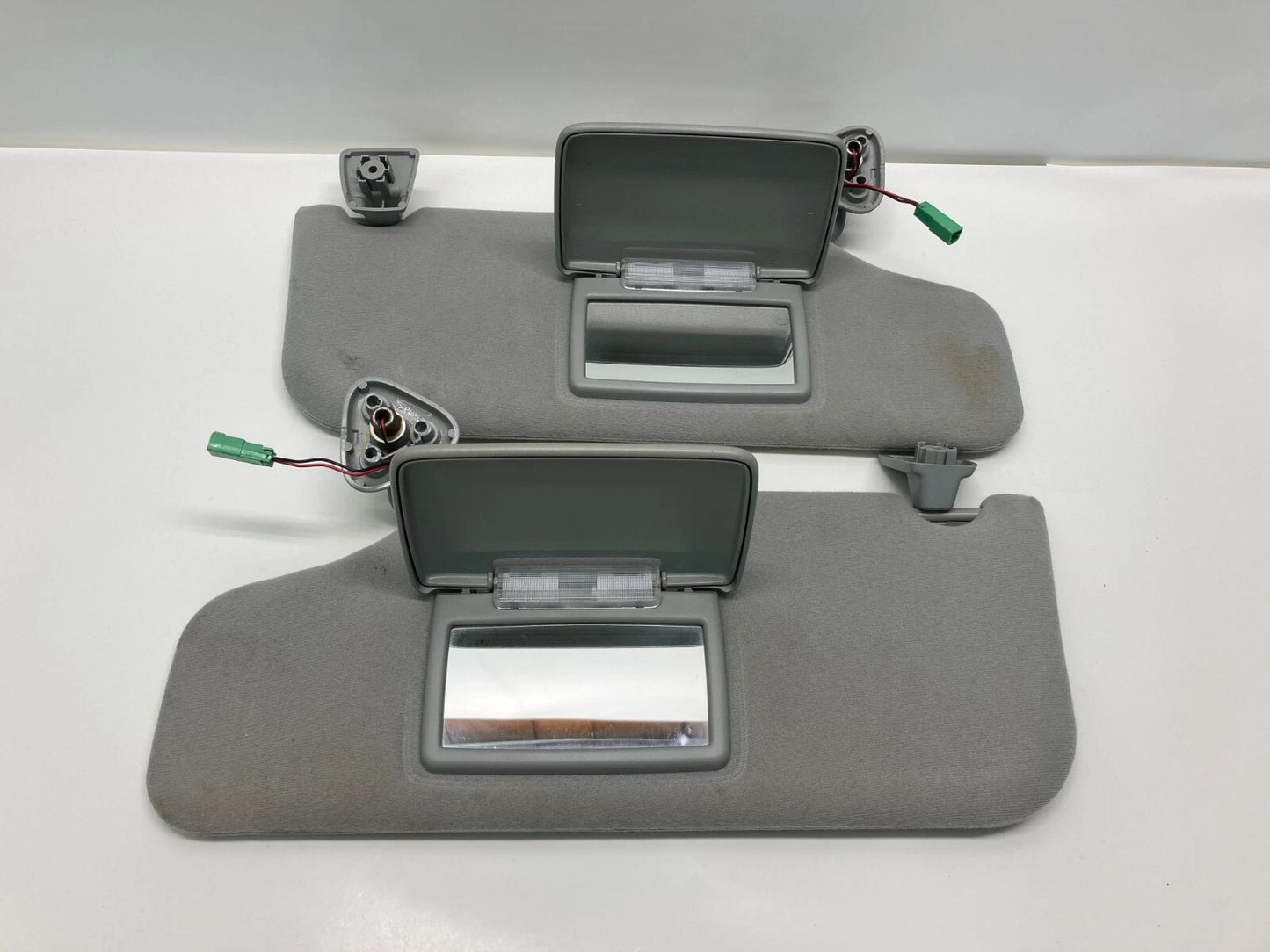 05 06 07 FORD FREESTYLE SUNVISOR LEFT & RIGHT SUN VISOR SHADE SET PAIR CLOTH OEM