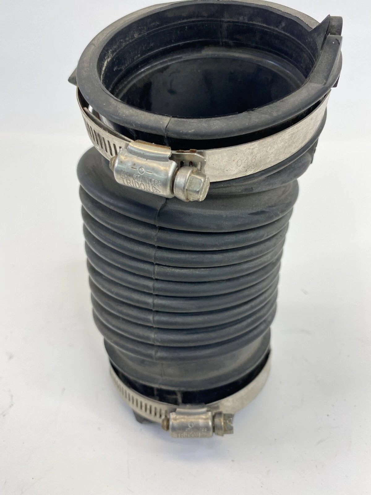 2008-2010 CHEVROLET MALIBU 2.4L AIR CLEANER OUTLET DUCT TUBE PIPE 25842351 OEM