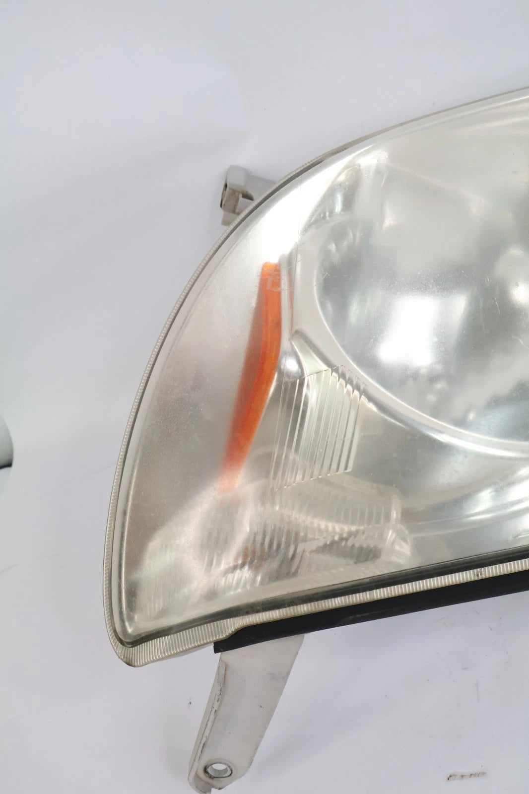 2003-2005 TOYOTA 4RUNNER FRONT LEFT DRIVER HEADLIGHT HEADLAMP HALOGEN OEM
