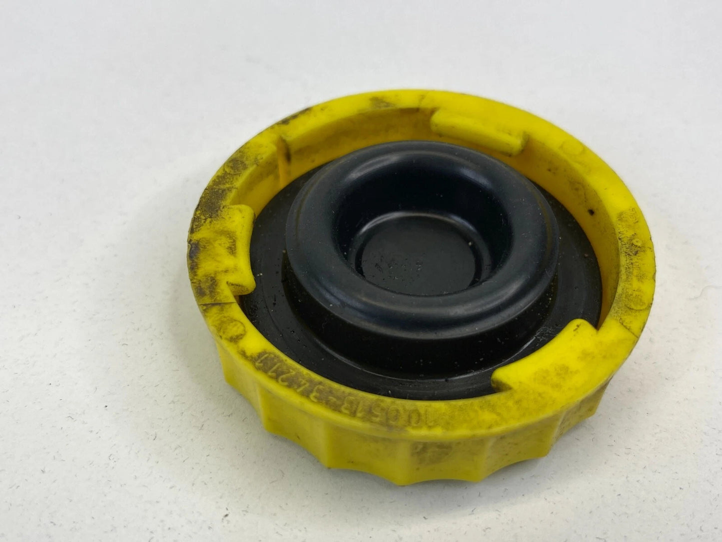 00-05 DODGE NEON 05-08 MAGNUM BRAKE MASTER CYLINDER CAP RESERVE TANK LID COVER