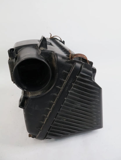 2003-2005 4RUNNER AIR FILTER BOX HOUSING UPPER AND LOWER OEM 17705-50160