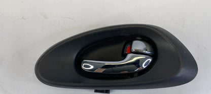 2002-2009 CHEVROLET TRAILBLAZER FRONT RIGHT SIDE INNER DOOR HANDLE 15214502 OEM