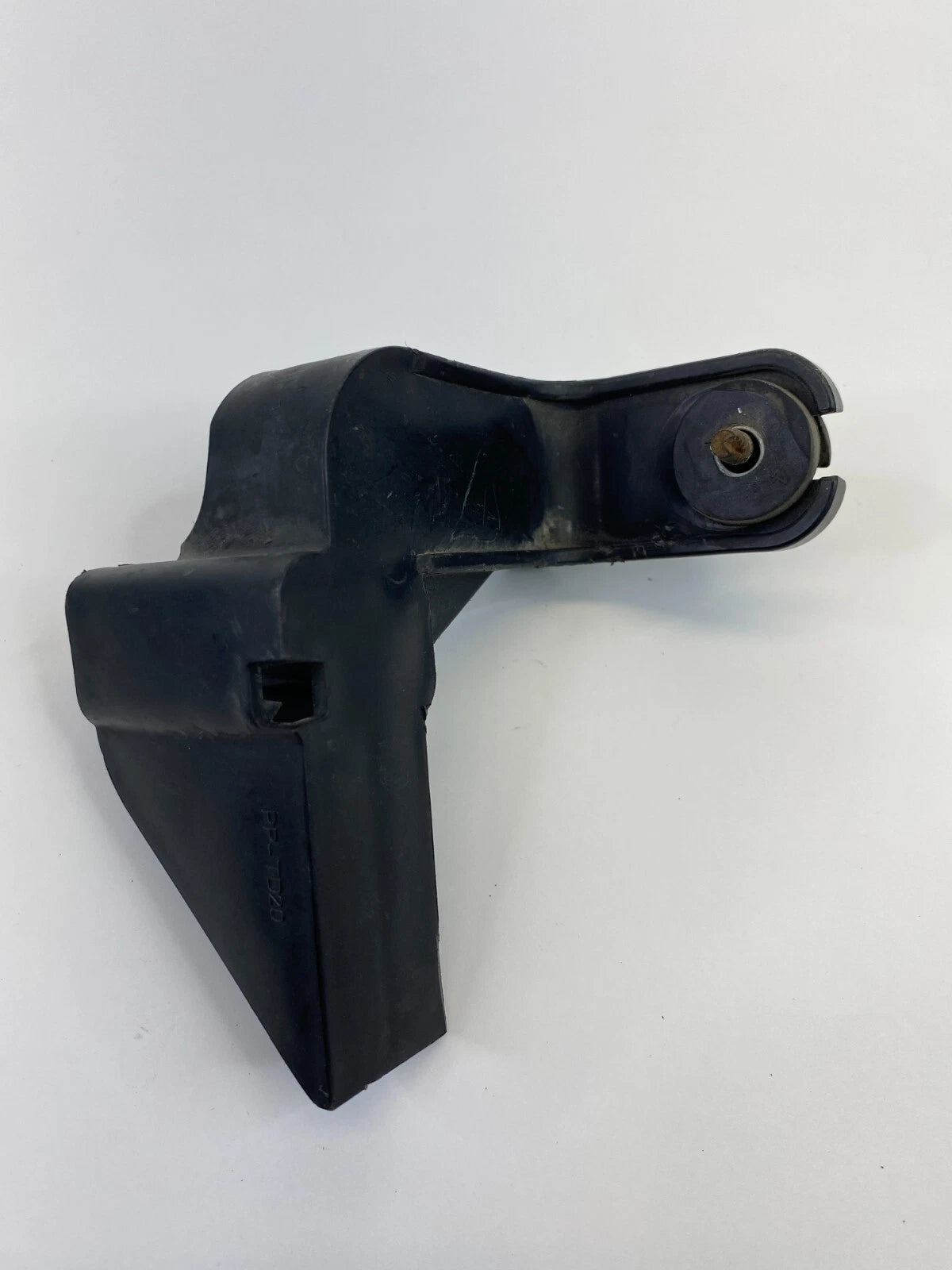 2005-2015 TOYOTA TACOMA CREW CAB 4.0L V6 FRONT RADIATOR SUPPORT BRACKET OEM