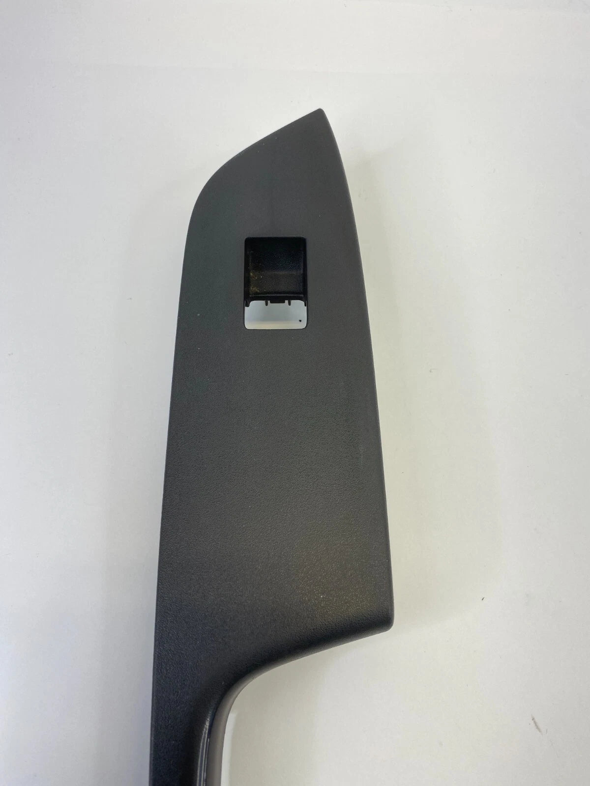 2010-2017 CHEVROLET EQUINOX FRONT RIGHT DOOR WINDOW SWITCH COVER TRIM 25946839