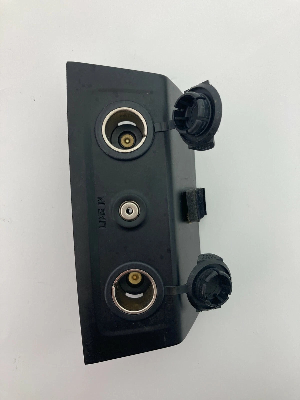 2008 2009 2010 2011 FORD FOCUS FRONT CENTER DASH DUAL 12V PLUGS POWER OUTLETS