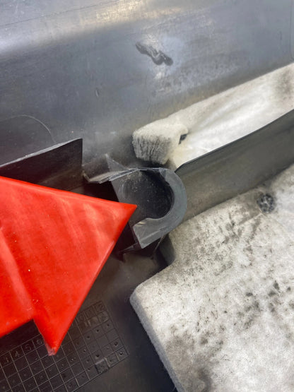 2009-2013 TOYOTA COROLLA 1.8L VVT-I ENGINE COVER LID SHIELD 11212-0T010