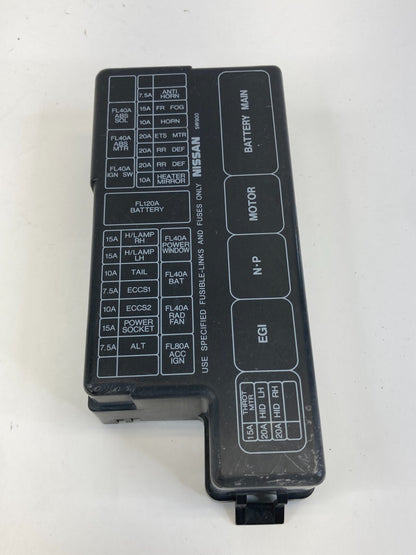 2001-2004 Nissan Pathfinder 3.5L A/T Under Hood Fuse Relay Box Cover Cap OEM