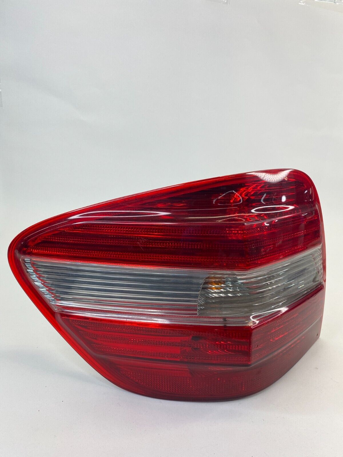 2006-2009 Mercedes-Benz ML350 Left Side Tail Light Taillight Lamp A1649061100