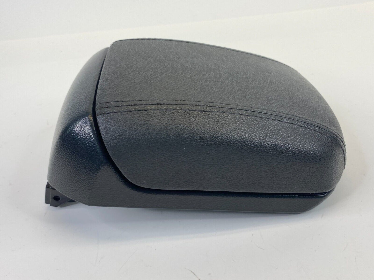 2011-2016 Chevrolet Cruze Center Console Armrest Arm Rest Lid Cover Top