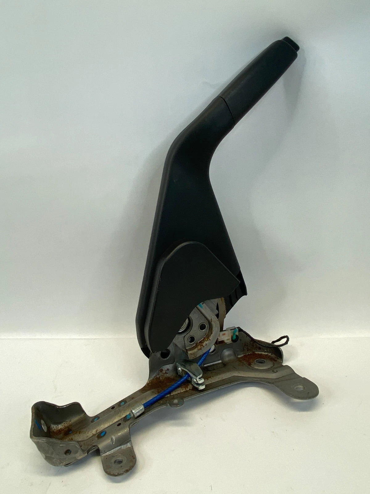 2006-2009 PONTIAC TORRENT 05-09 EQUINOX EMERGENCY PARKING BRAKE HANDLE LEVER OEM
