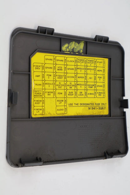 2011-2015 HYUNDAI SONATA LOWER DASHBOARD FUSE BOX LID COVER 84758-3S000 OEM