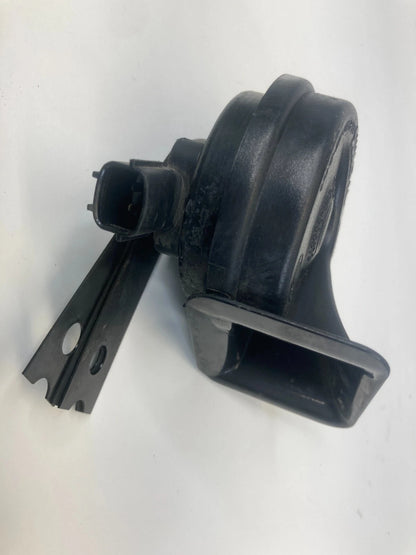 2013-2019 HYUNDAI SANTA FE LOW NOTE HORN ALARM SIREN SIGNAL 96610-2W110 OEM