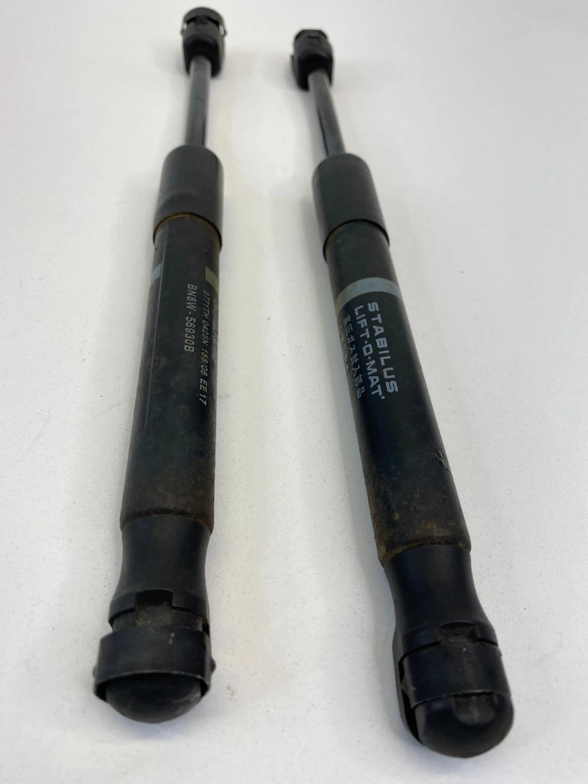 04-09 MAZDA 3 MAZDA3 SEDAN TRUNK LIFT CYLINDER SUPPORT SHOCK PAIR BN8W-56930B