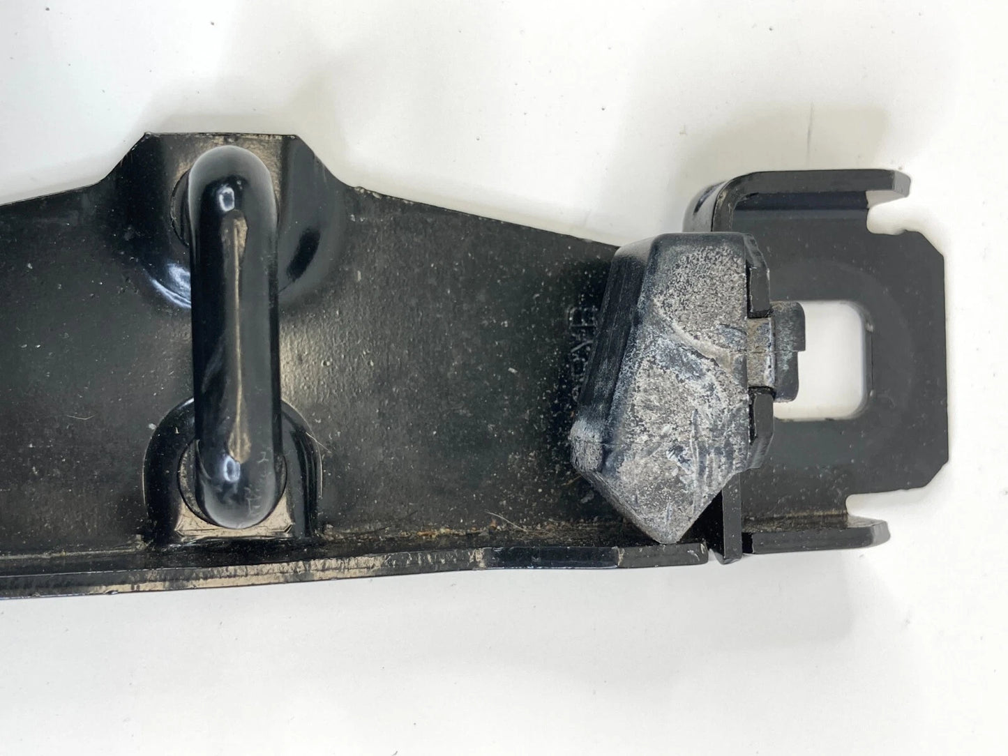 2012-2018 FORD FOCUS REAR BACK TRUNK LATCH LOCK STRIKER PLATE 3M51R404B12 OEM