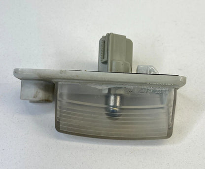07-13 NISSAN ALTIMA 07-14 MAXIMA SD REAR LICENSE PLATE LIGHT LAMP ASSEMBLY OEM