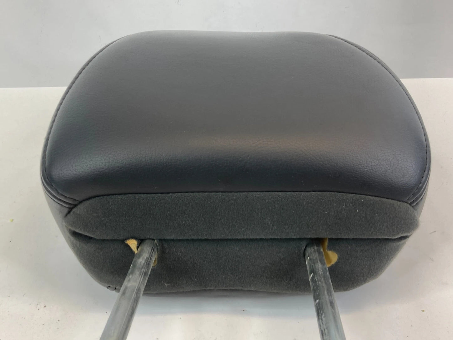 2009 NISSAN ALTIMA SEDAN FRONT LEFT DRIVER SEAT HEADREST HEAD REST LEATHER OEM