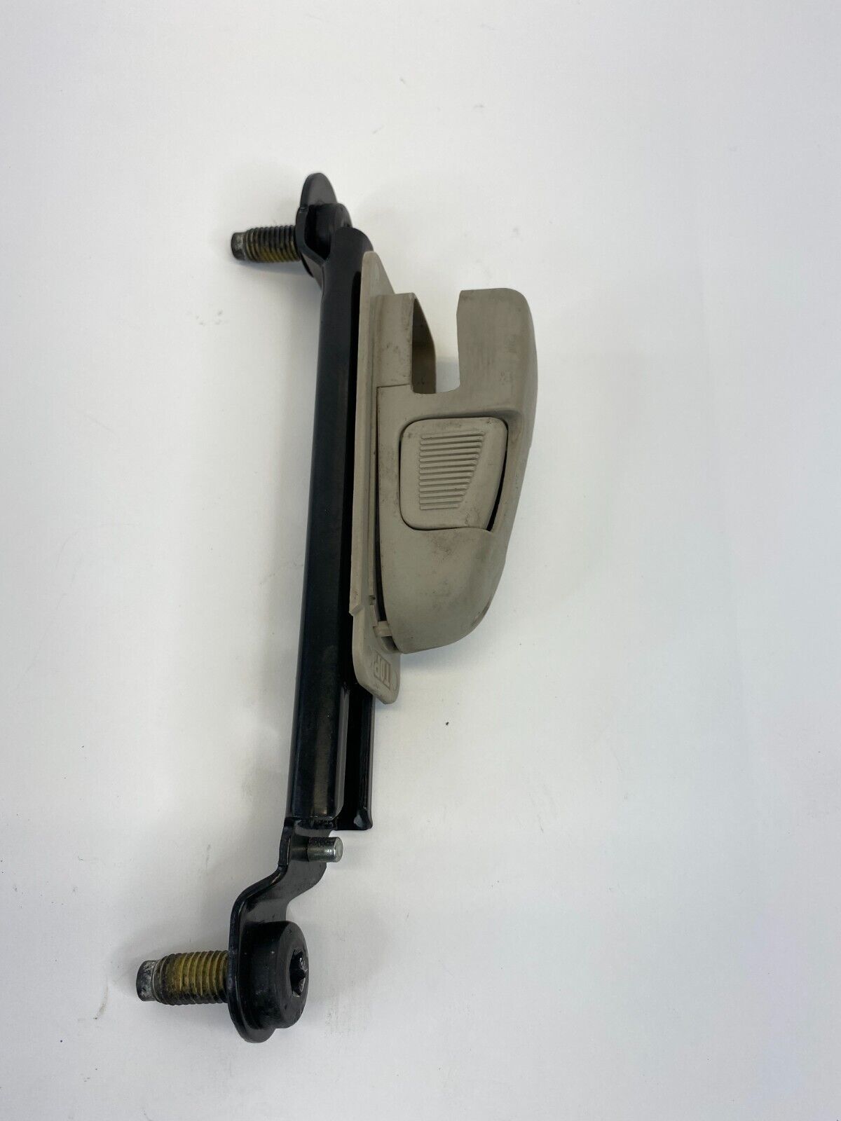 2006 2007 Saturn Vue Front Right Passenger Side Seat Belt Height Adjuster OEM