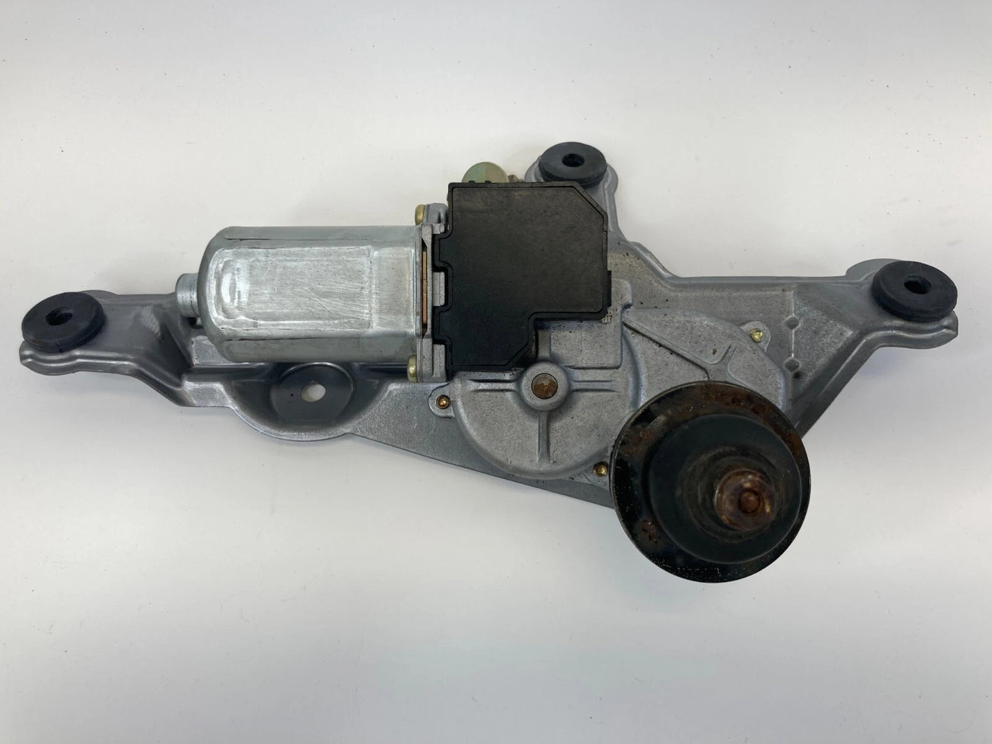 2004-2006 LEXUS RX330 REAR LIFGATE WINDSHIELD WIPER MOTOR ASSY 85130-0E010 OEM