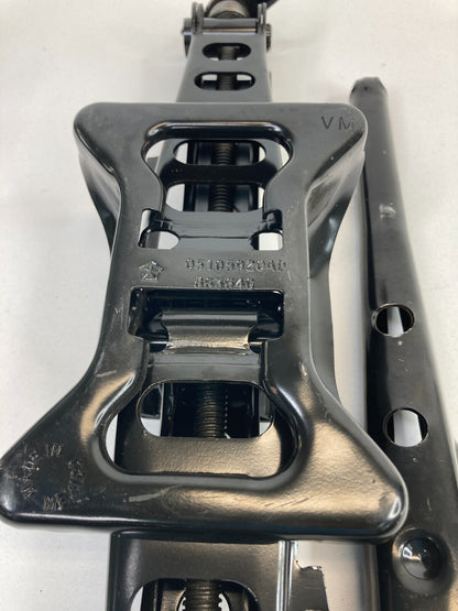 08-12 Caliber 07-17 Compass Patriot Emergency Scissor Jack & Tool Lug 05105920AD