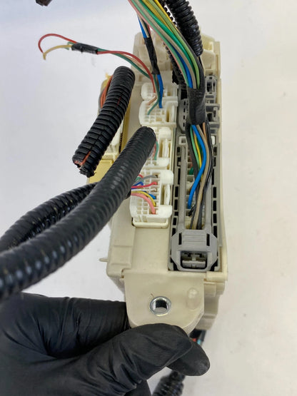 2010-2013 LEXUS IS250 IS350 2.5L RIGHT FUSE BOX RELAY JUNCTION 82730-53B70 OEM