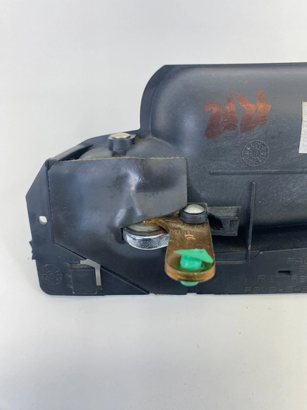 1998-2002 LINCOLN TOWN CAR INSIDE DOOR HANDLE PASSENGER REAR RH OEM F8V8-5421818