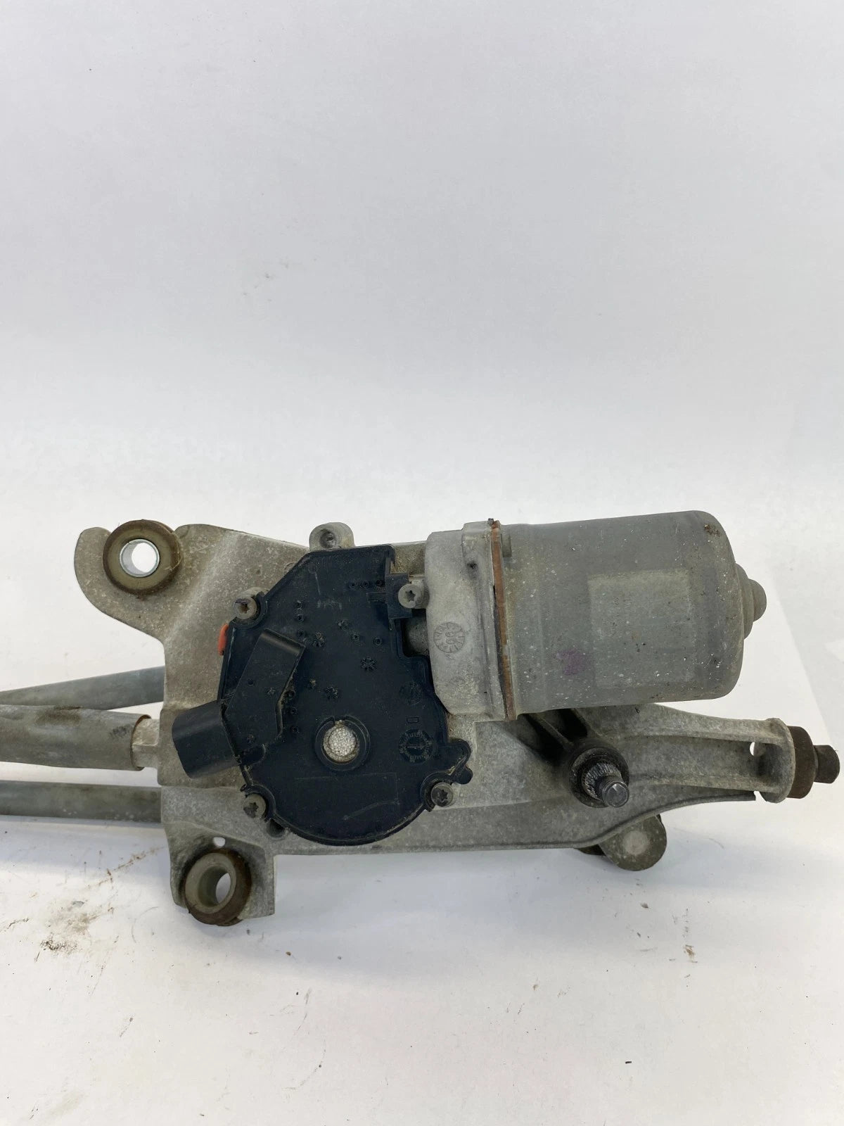 2005-2010 TOYOTA AVALON FRONT WINDSHIELD WIPER MOTOR W/ LINKAGE OEM