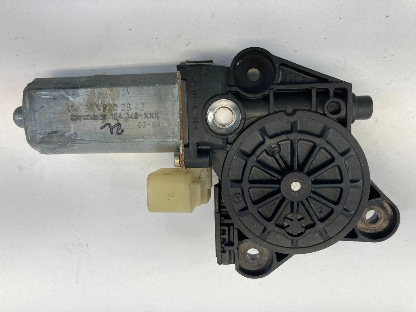 2001-2005 MERCEDES-BENZ C320 REAR LEFT SIDE DOOR WINDOW MOTOR RR LH A2038202942