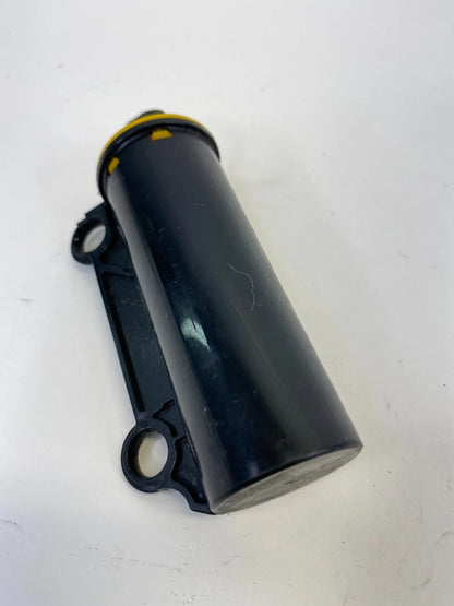 2014-2017 KIA SOUL 15-19 SOUL EV GLOVE BOX COMPARTMENT DOOR BUMPER DAMPER OEM