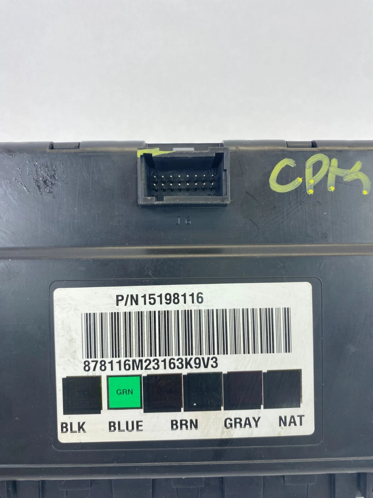 2003-2006 CHEVROLET TAHOE YUKON BODY CONTROL MODULE BCM BCU 15198116 OEM